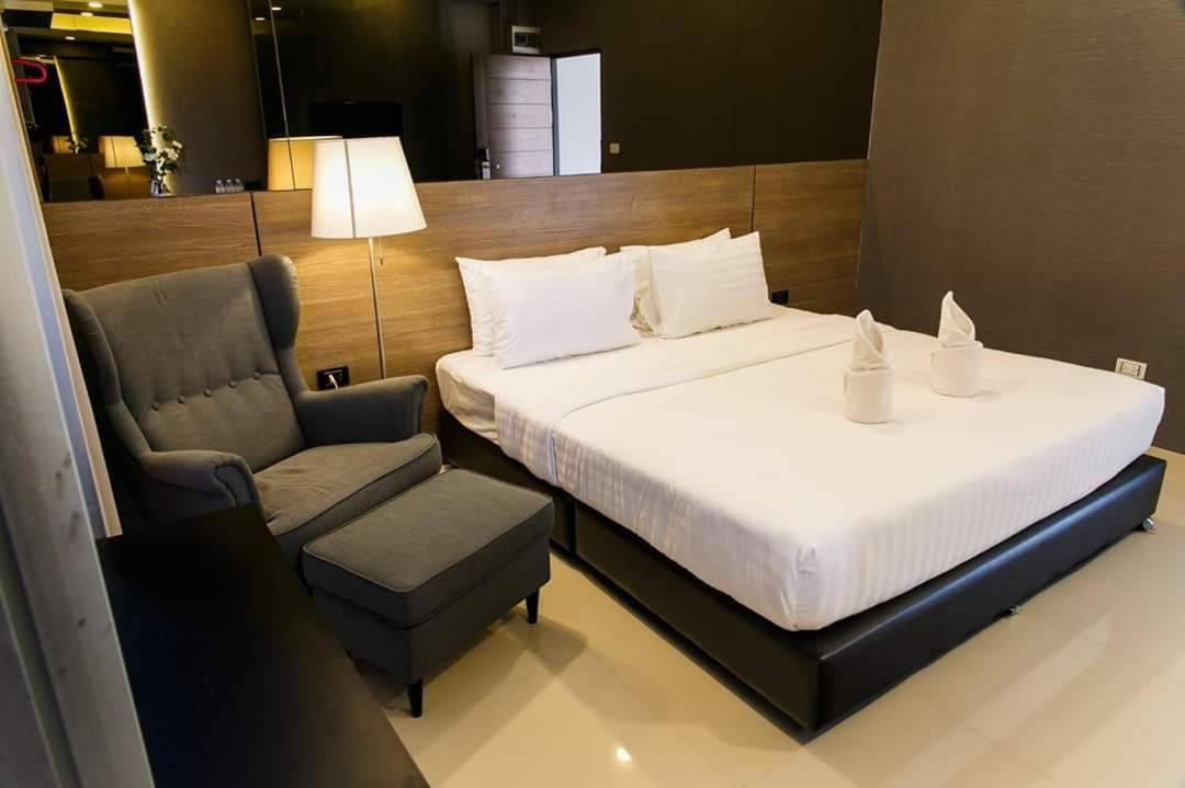 The Zenery Hotel Lampang Extérieur photo