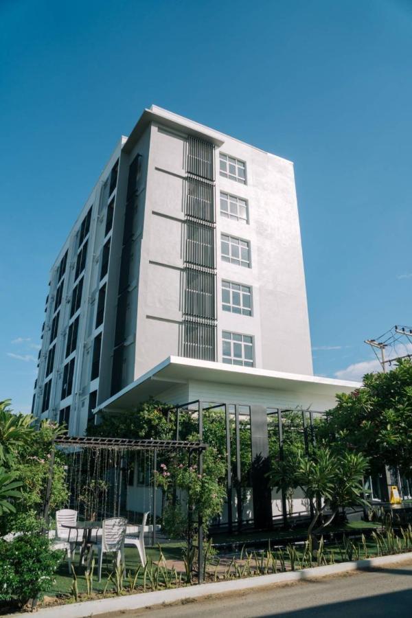 The Zenery Hotel Lampang Extérieur photo