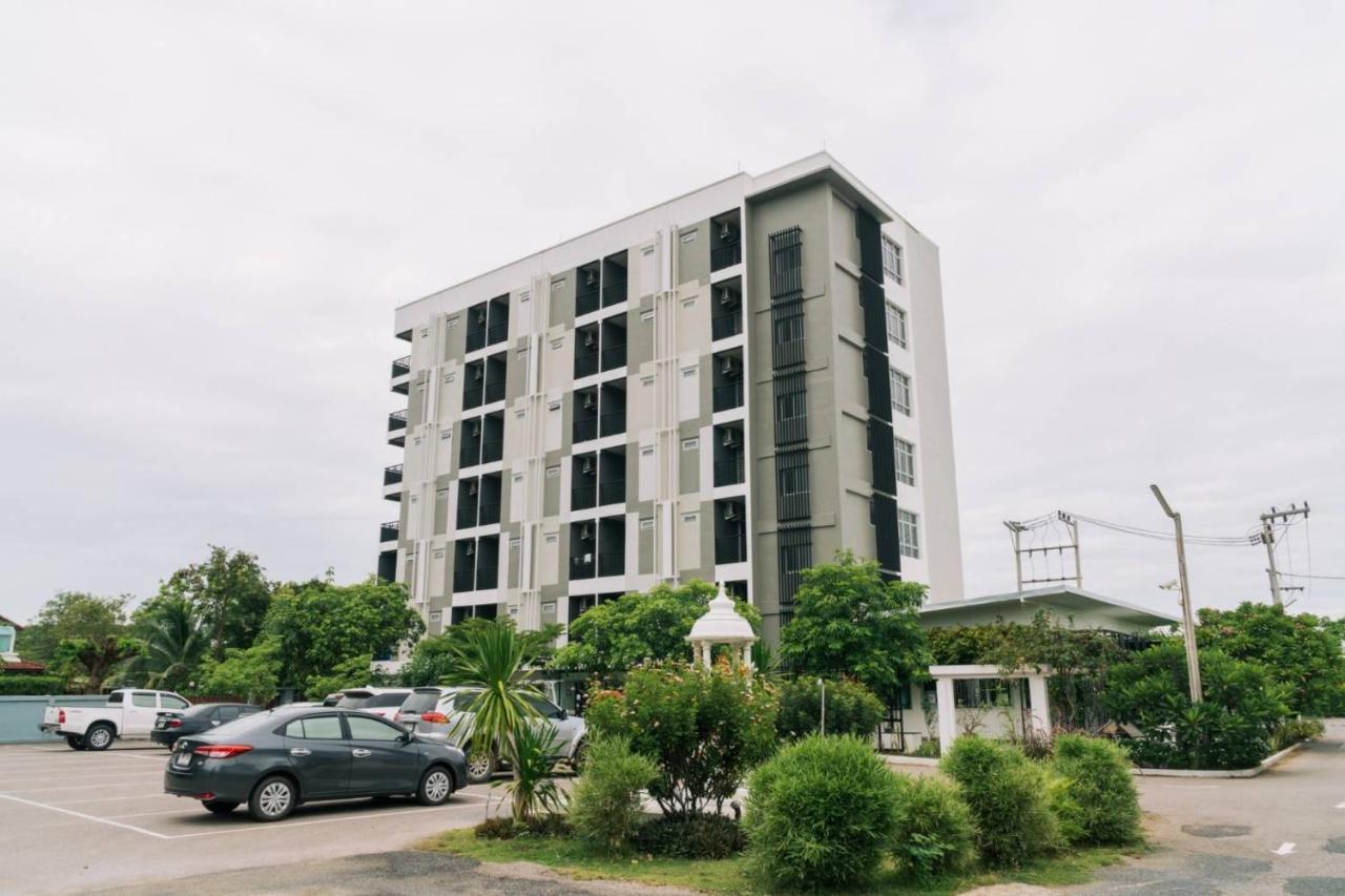 The Zenery Hotel Lampang Extérieur photo