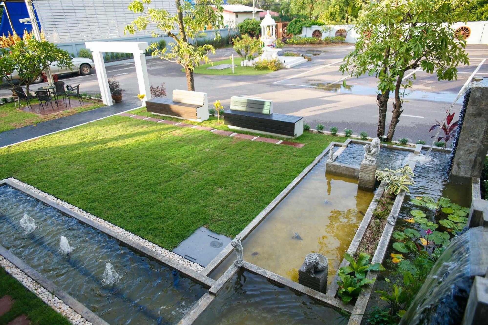 The Zenery Hotel Lampang Extérieur photo